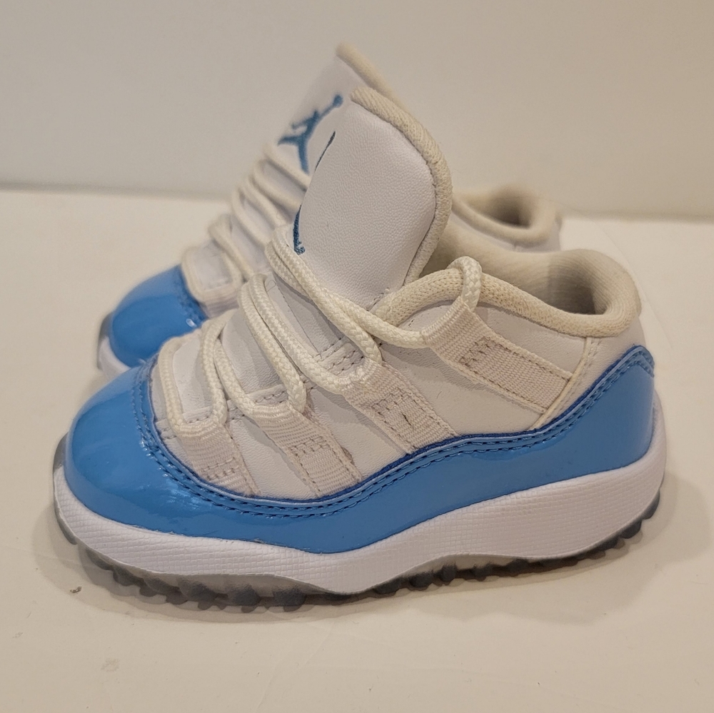 Air Jordan 11 Retro XI Low 505836-106 UNC Blue 5c sneakers